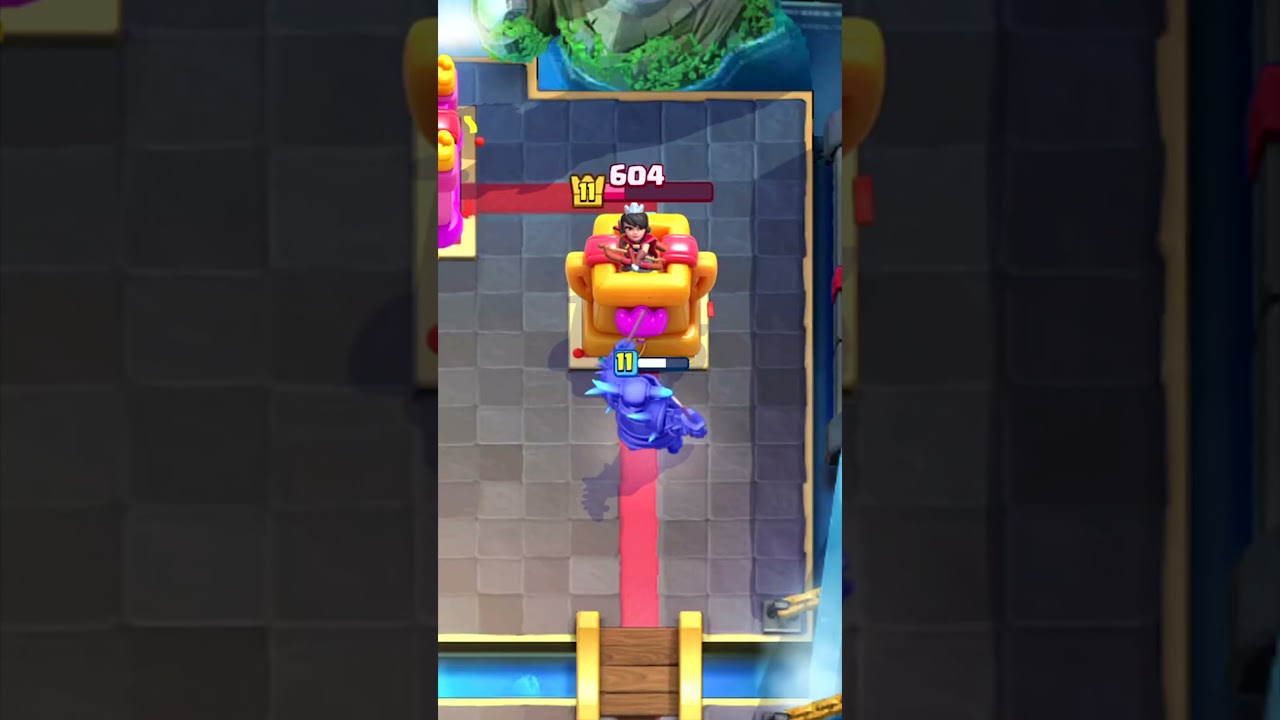 WHAT CARD DOES THE MOST DAMAGE IN CLASH ROYALE? #clashroyale #shorts