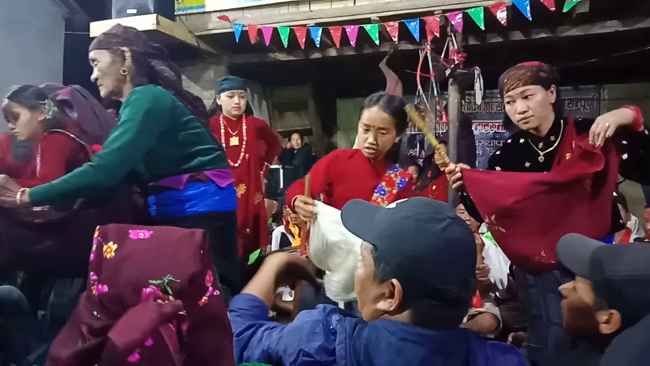 भुजुङ गाउँको लोपोन्मूख कुुुसुण्डा घाँटु,२०७५/०१/१८