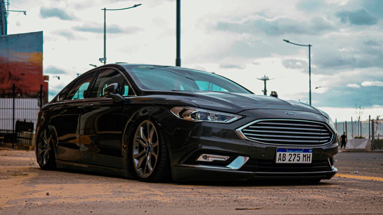 Un FORD MONDEO al PISO en EL PUERTO