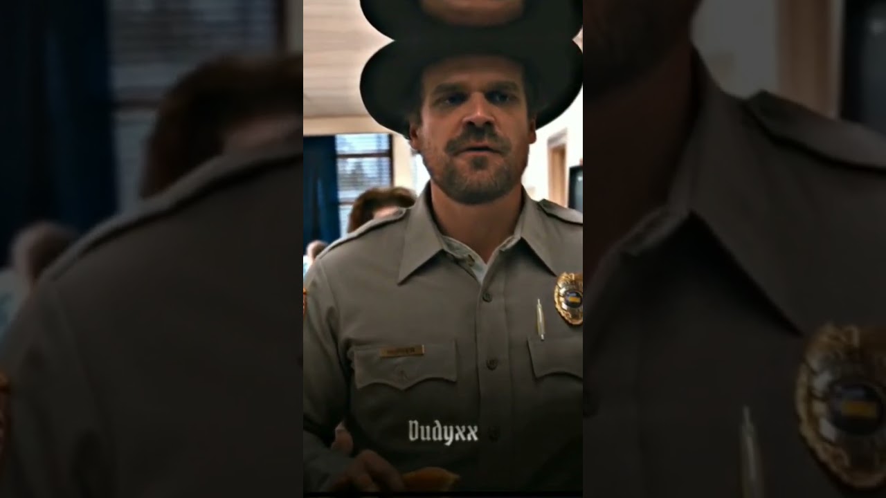 Hopper Stranger things