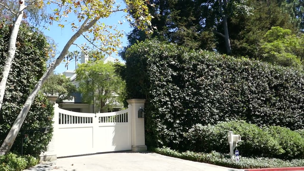 Comedian Fanny Brice & Producer Alan Ladd Jr. Former Home House Beverly Hills CA USA August 27, 2022