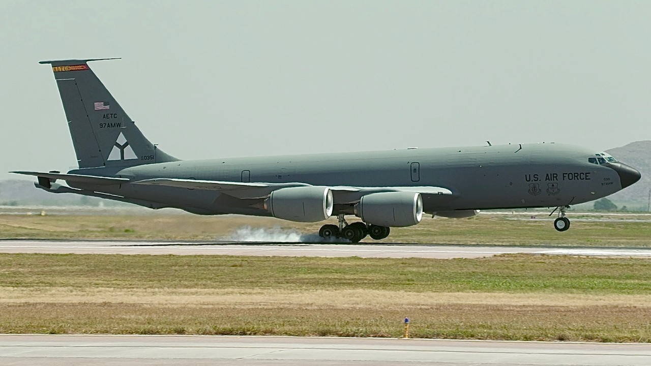 C-17 & KC-135 Training at Altus AFB | Featuring Historic 'Triangle Y' Special Tails!