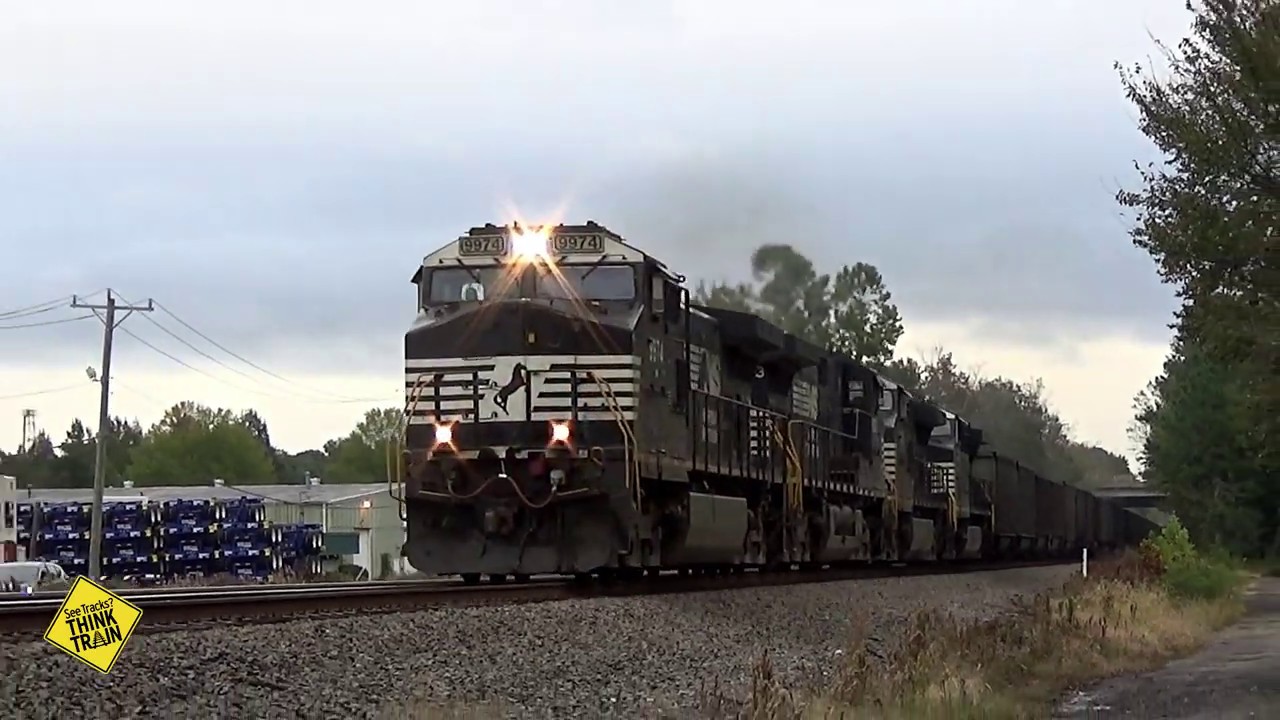 NS Hopper train with NS 4073 (GE AC44C6M) trailing