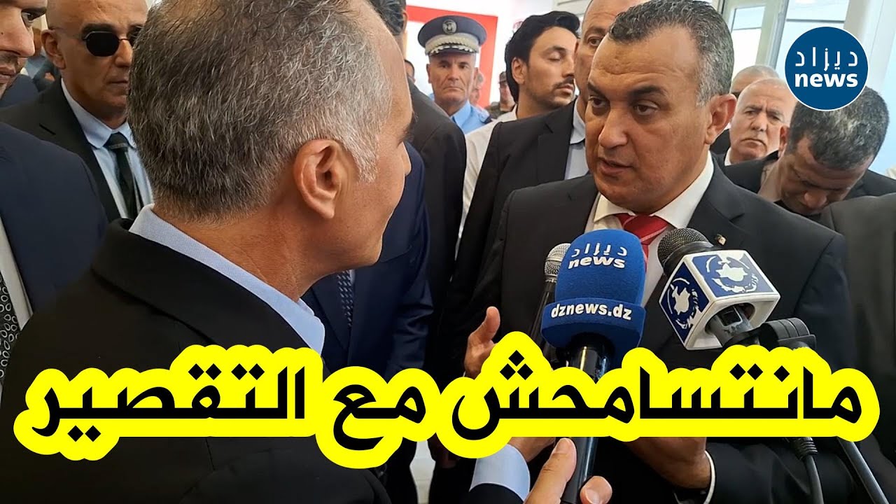 شاهد.. وزير البريد في موقف حازم ينذر المتعاملين الثلاث بسبب موقف حدث لوالي الولاية وهما في السيارة