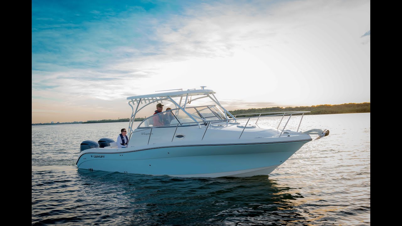 Century Boats | 30 Express | Walk Around Boats | Outboard Cruiser