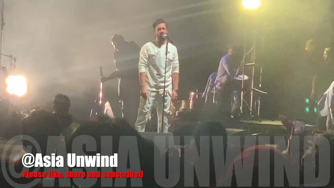 Atif Aslam - Ab to Aadat Si Hai Mujhko | LIVE in concert - London Hammersmith 29th Feb 2020