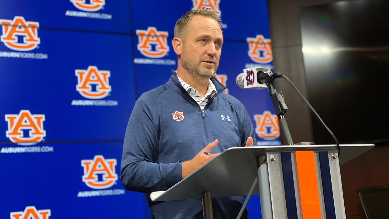 Auburn offensive coordinator Eric Kiesau talks about the addition of Koy Moore