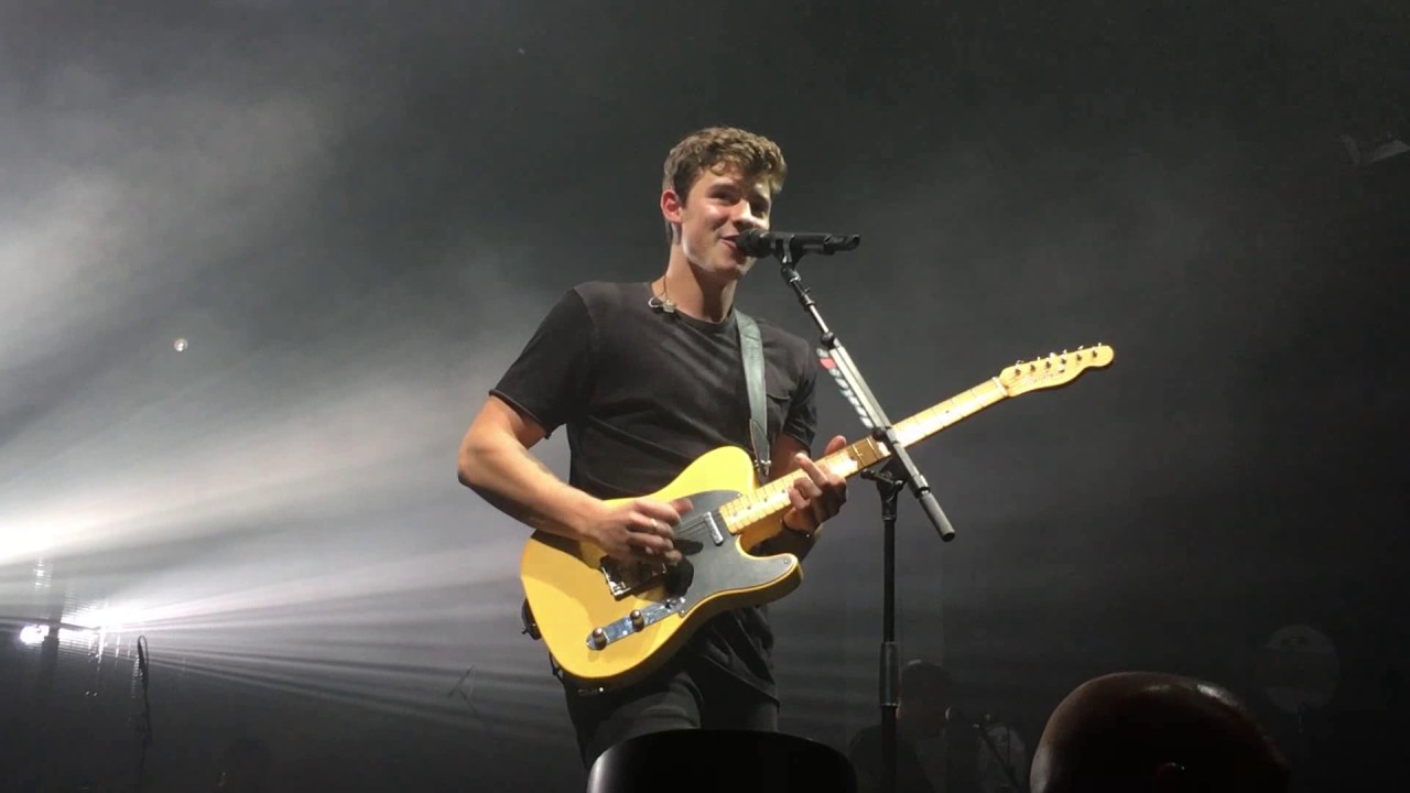 Shawn Mendes Lights On - Shawn Mendes World Tour Enmore Theatre Sydney NSW 2/11/16