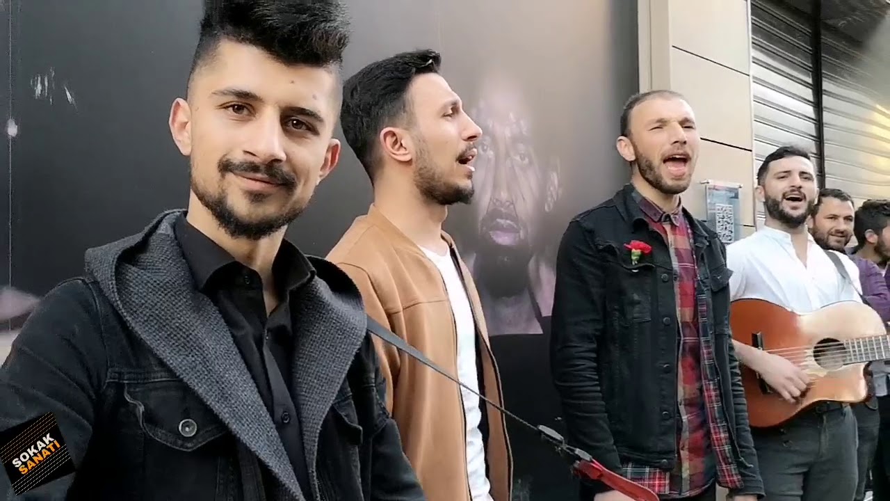 Taksim istiklal caddesi sokak sanatçıları. Muhteşem performans.Koma Neval