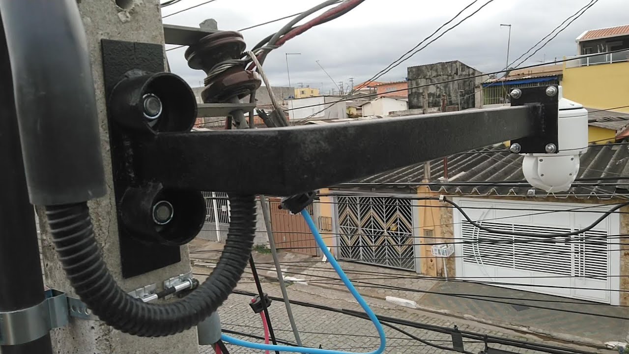 Suporte Longo para fixação de Câmera Speed Dome em Poste Padrão