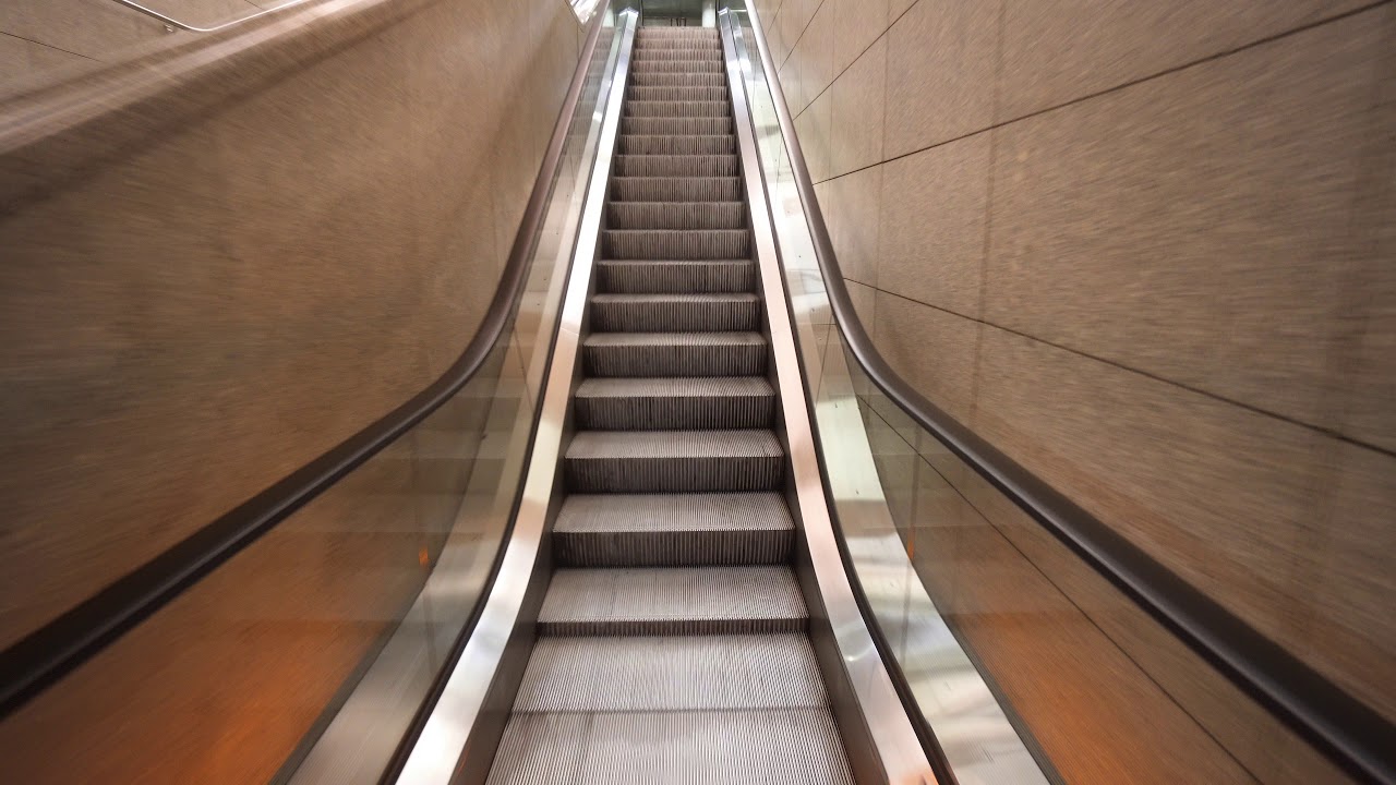 Poland, Warsaw, metro ride from Plac Wilsona to Dworzec Gdański, 4X escalator, 3X elevator