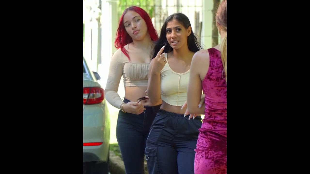 Llega de viaje y esta chica termina pagándole el pasaje 😡💔 #historias #viralvideo #shorts