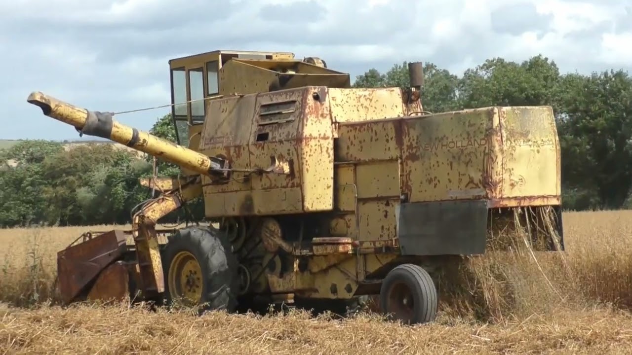 Harvest 2022 New Holland Clayson 1530