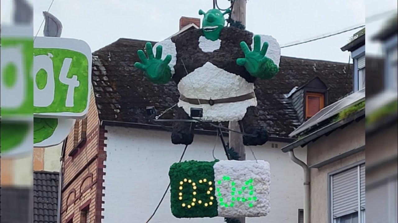Krone aufhängen | Shrek Krone | Kirmes in Engers 2024