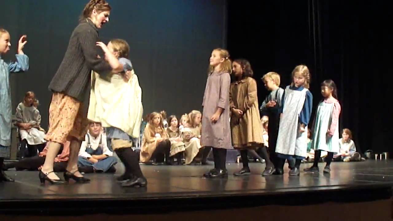 Jayda in Annie as Pepper