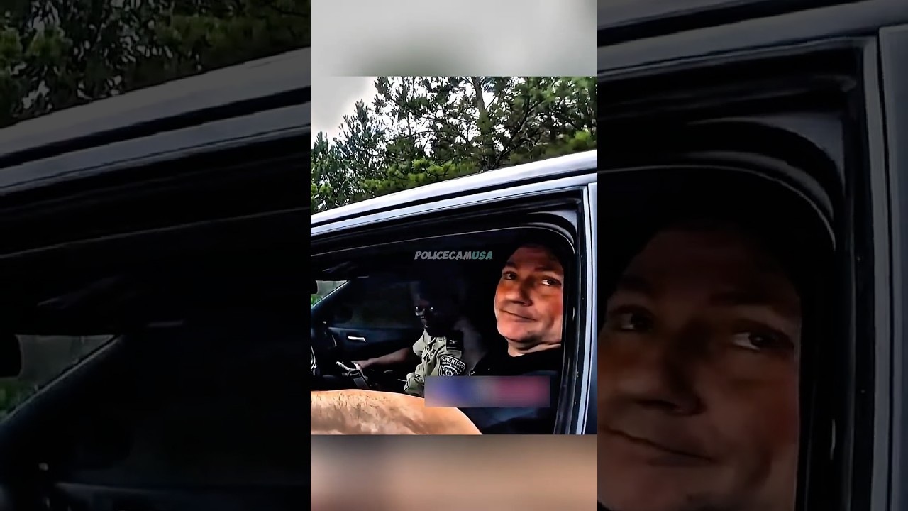 Полицейский остановил начальника полиции за превышение скорости.