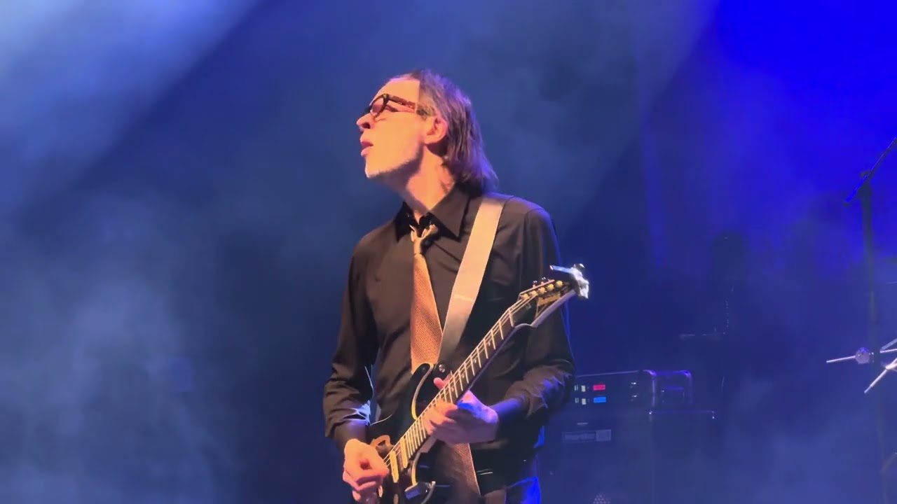 Paul Gilbert Mr Big Guitar Solo (London 2024)