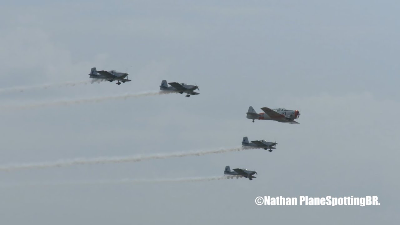 Musal Airshow 2024: Apresentação da Esquadrilha CEU (Com o lendário T6 Texan) no Museu Aeroespacial.