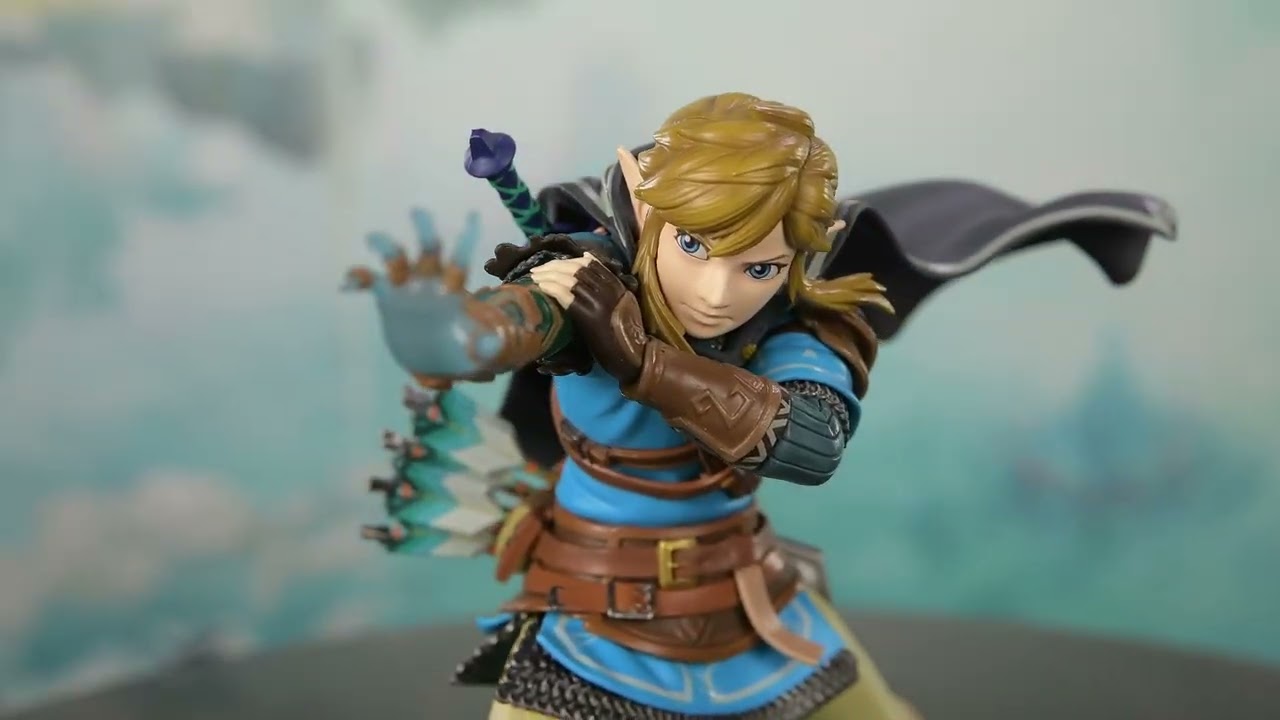 The Legend of Zelda&trade;: Tears of the Kingdom &ndash; Link  Showcase
