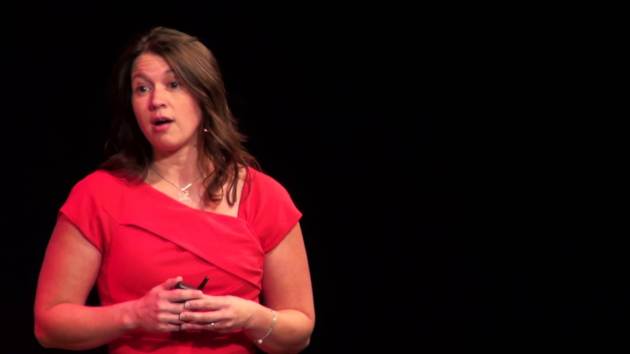Известная, беременная и привлекающая к себе внимание: Рене Крамер на TEDxDesMoinesWomen.