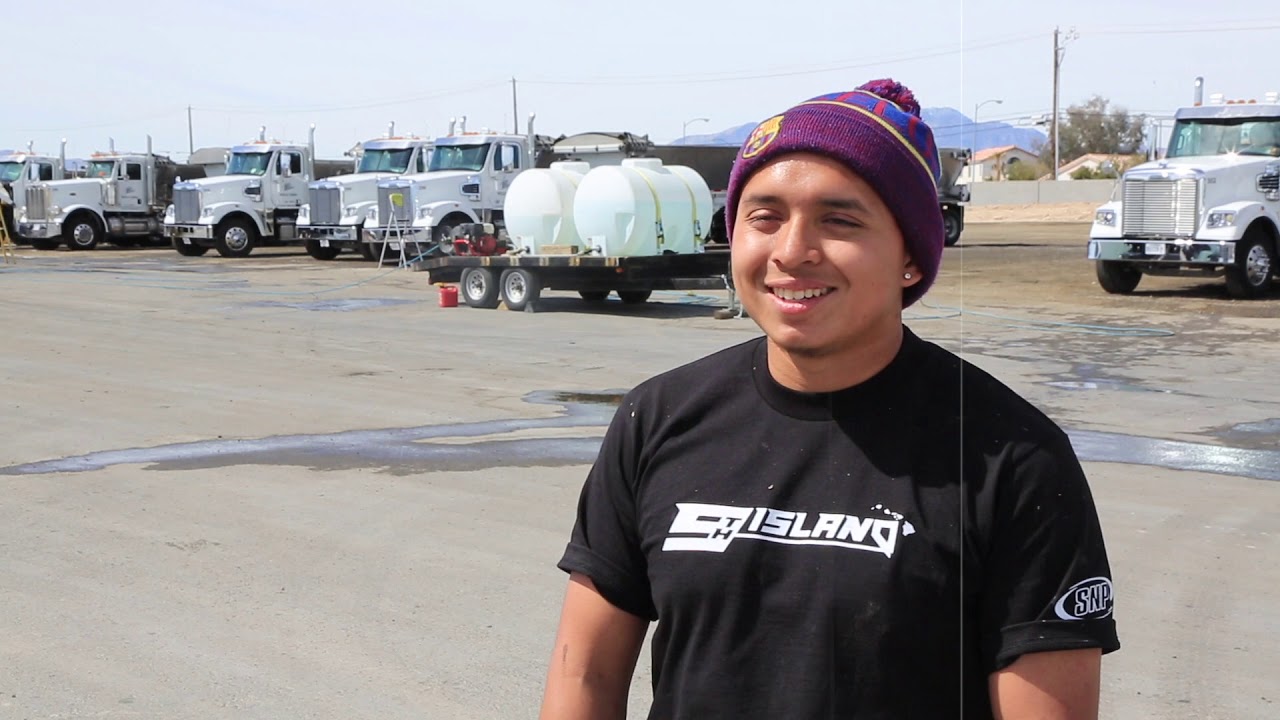 9th Island Car Detail and Wash