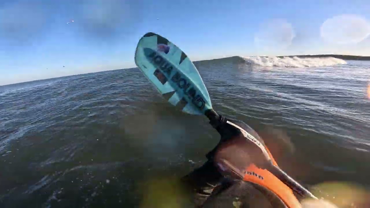 🍁Surf Kayaking 🥶freezing air 🧊ocean temperature | What I wear & Surf Session