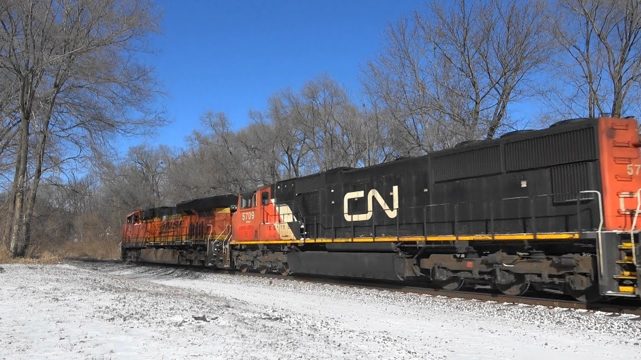 BNSF 6903 w/ CN Power Leads Freight, Colona, IL 1/26/26