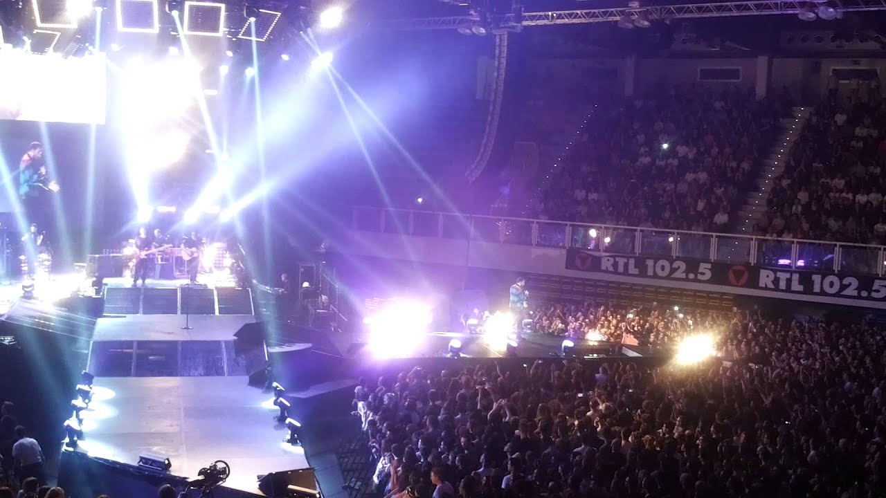Cesare Cremonini - Marmellata #25 (live Zoppas Arena, Conegliano)