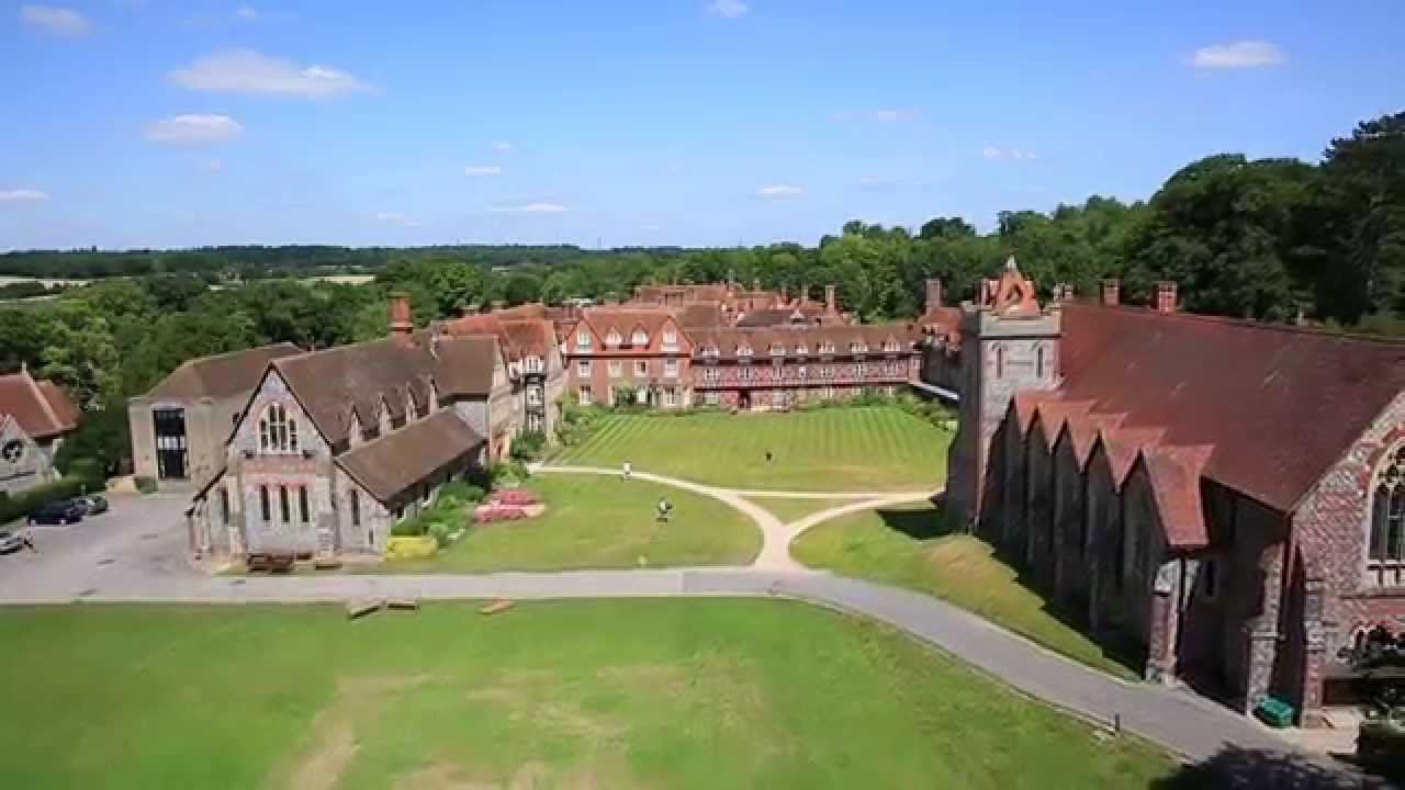 Bradfield College Aerial Advert
