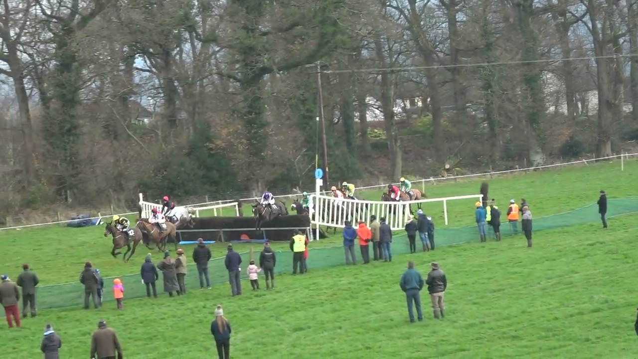 P2P - Borris House 11 December 2022 - R1- D2 Jukebox Jury & Sea Moon at Burgage Stud 4yo Mares Mdn