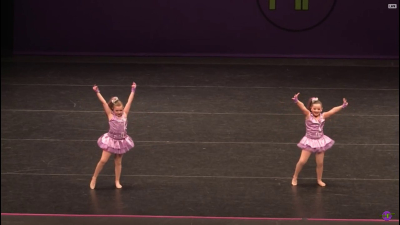 Sydney Hall, Paige Mcguire - Material Girl