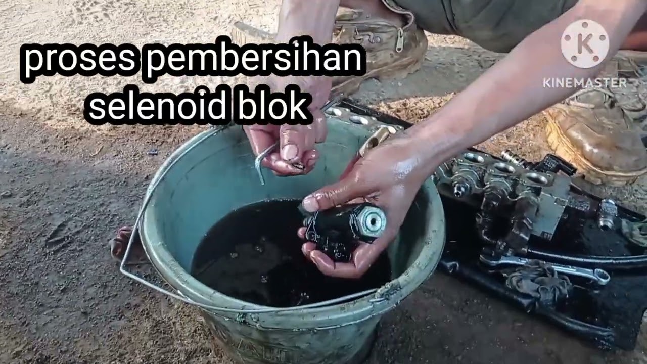 susunan selenoid blok kobelco sk200-10. PROSES Pembersihan selenoid