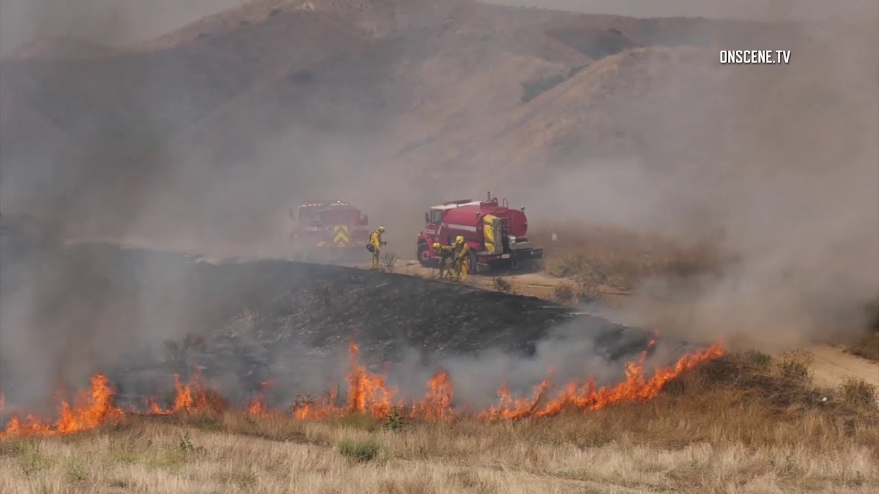 Firefighters Battle 200+ Acre Brush Fire In Moreno Valley