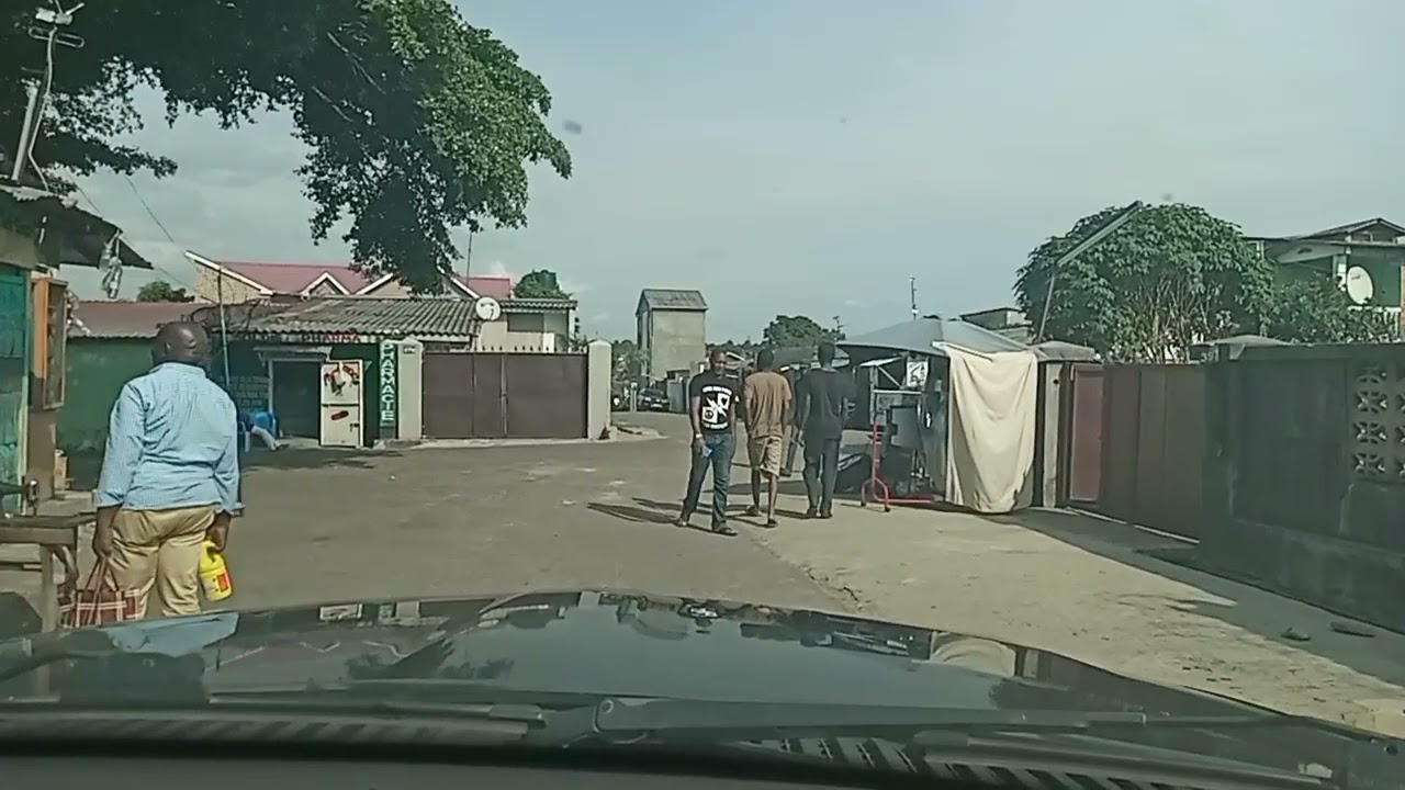 Lemba Salongo, Kinshasa. you gotta love these Kinshasa inner cities.