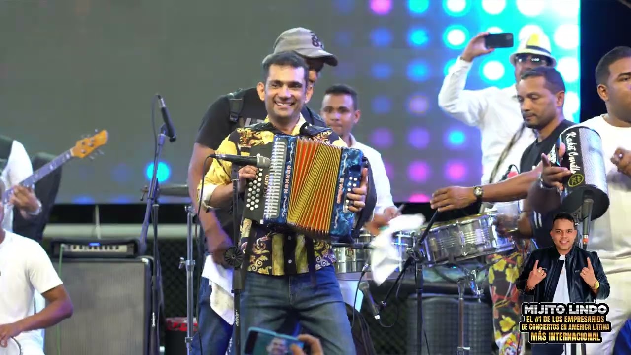 Iván Zuleta and Mijito lindo el #1 de lo Empresario Sitinuevo, Magdalena | Versos