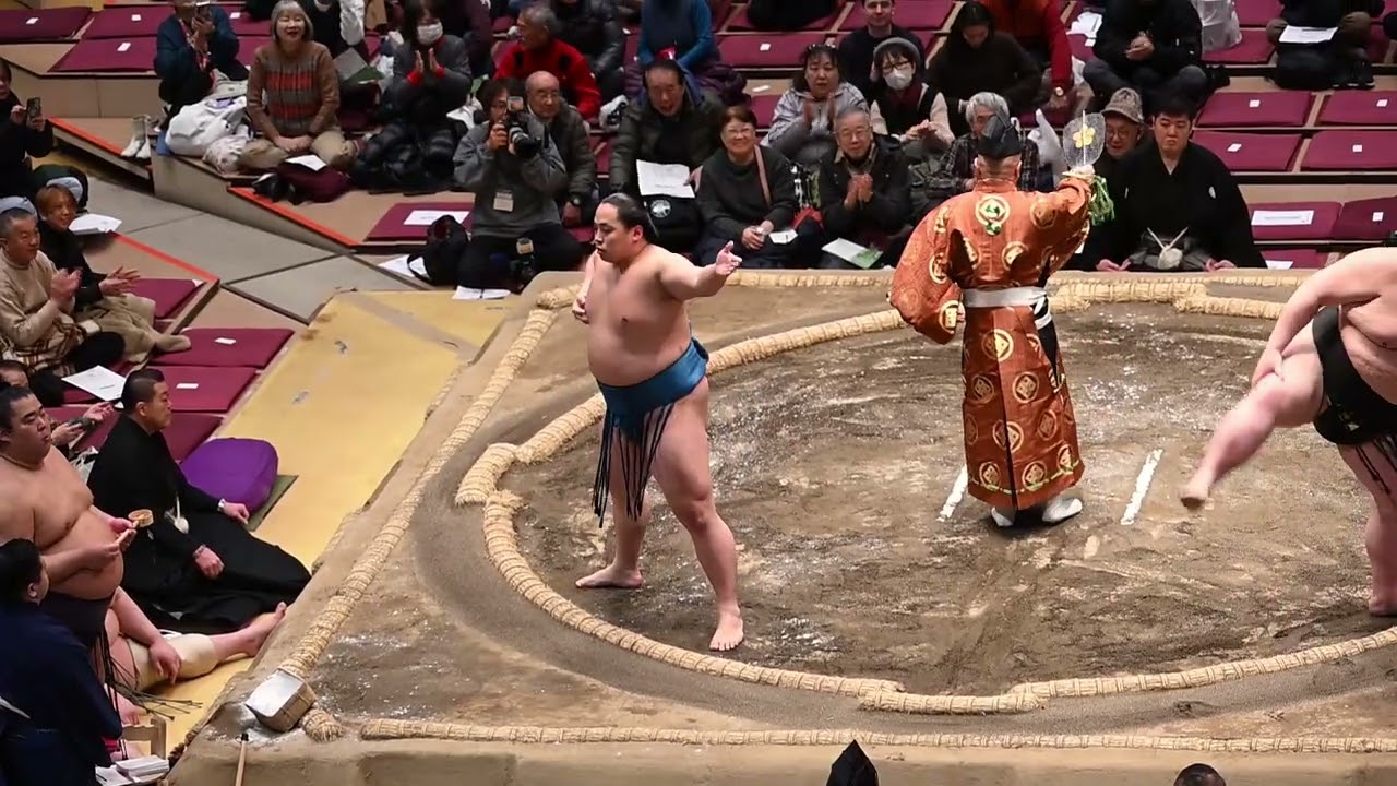 琴栄峰の四股！