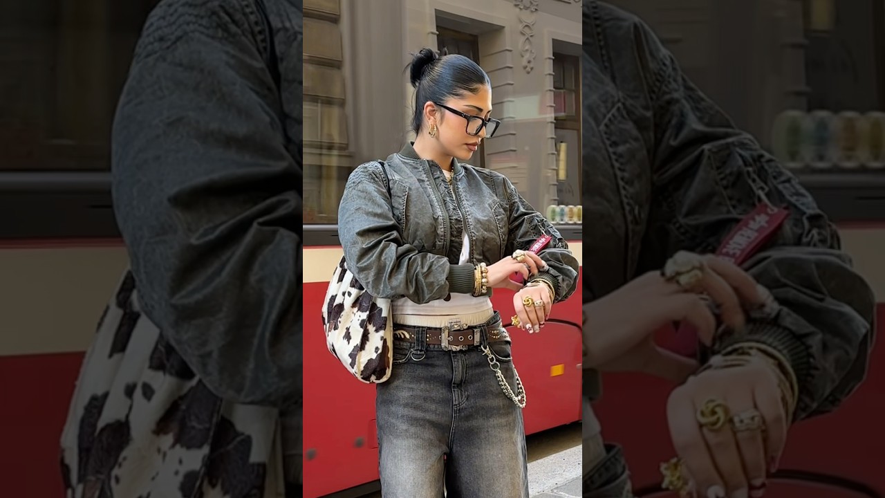 Styled Up: The Ma-1 Vintage Cropped - Your go-to Street Style Bomber #alphaindustries #streetstyle
