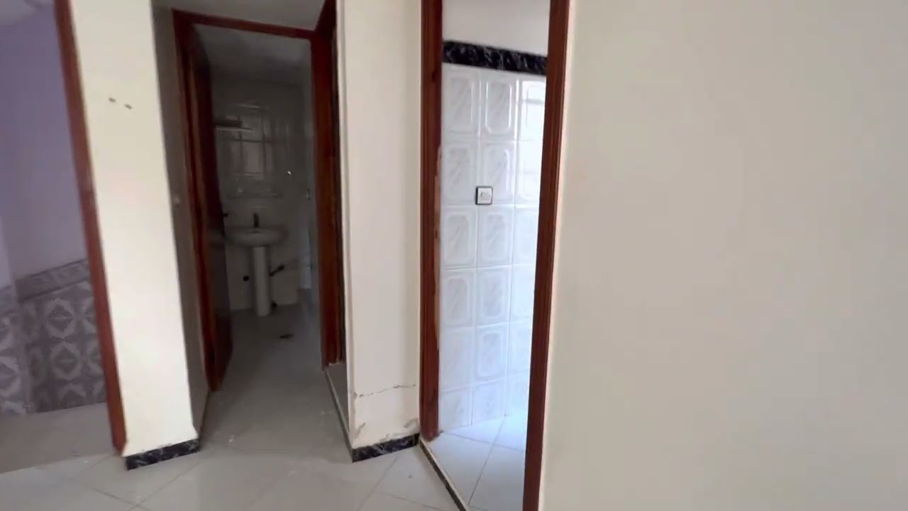 شقة للكراء بحي السلاوي  الثمن 35 الف 0607150424