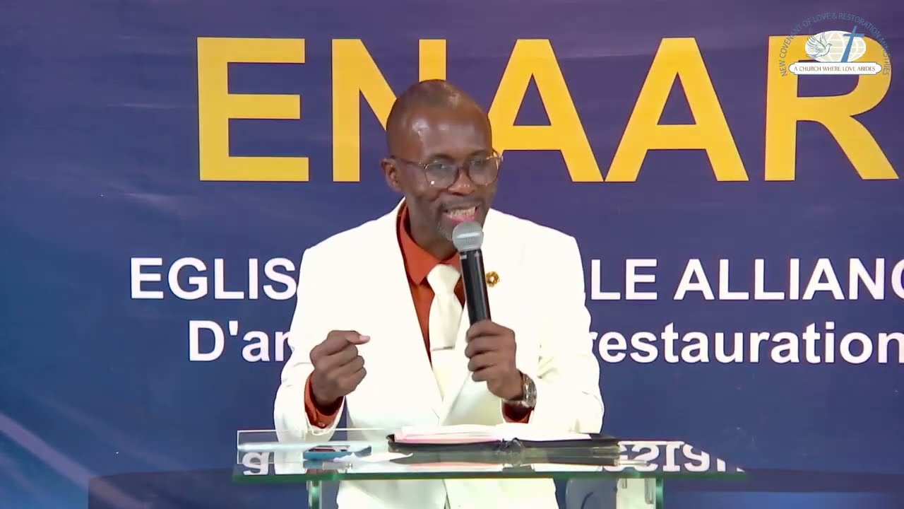 Le signal de la victoire déjà brille aux cieux; | Distans m-rivé santi-m pap kap tounin ankò