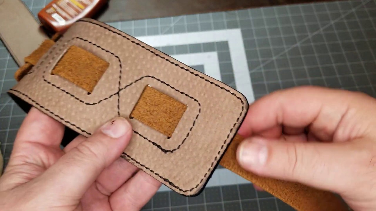 How to adjust a guitar strap 🎸