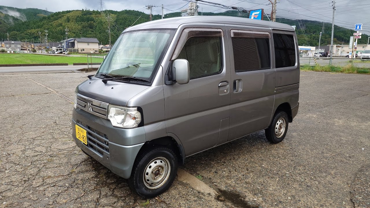 1インチリフトアップ!アゲバン!24年ミニキャブバンブラボー4WD 車検受けたて令和8年9月3日 5速マニュアル
