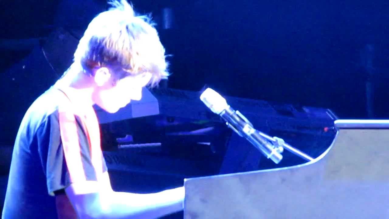Justin Bieber - Down to Earth @River Plate Stadium 12/10 HD (Desde FILA 2) LIVE