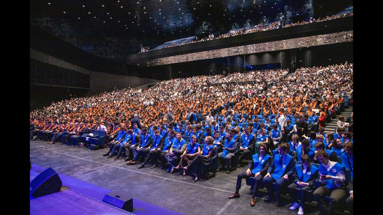 L'ESEIAAT de la UPC gradua més de 1.000 enginyeres i enginyers