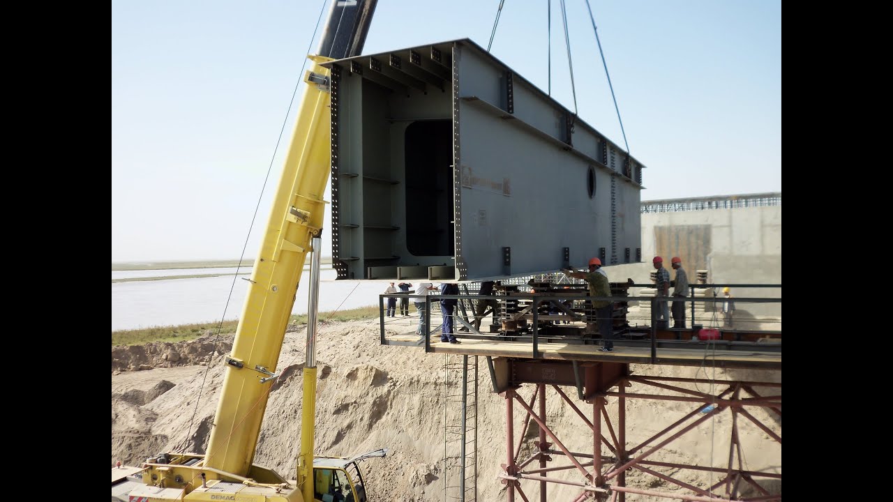 Steel Bridge Construction: Superstructure Girder Erection Description