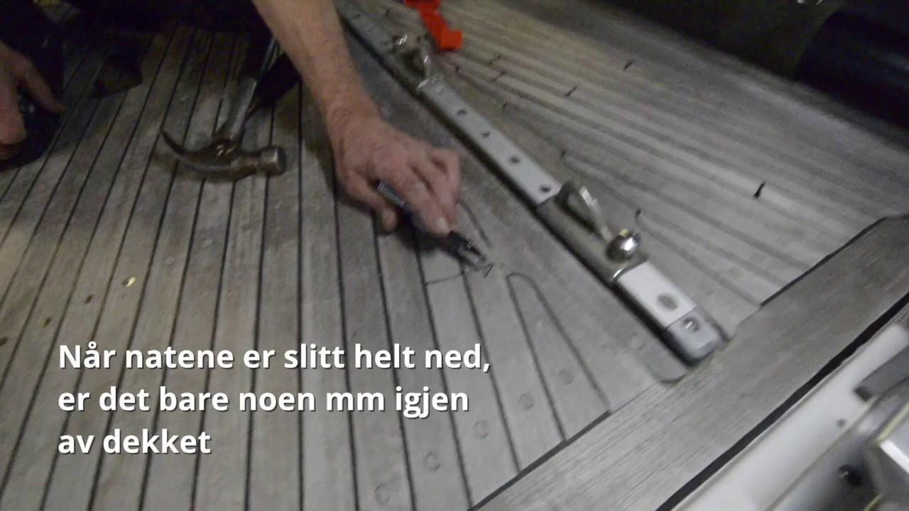 Hva skruene i teakdekket forteller