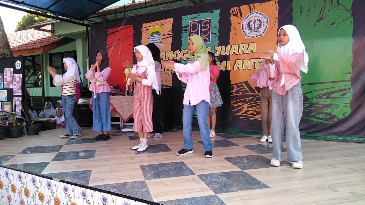 Tari Kreasi Dinda and Friends SDN 259 Griya Bumi Antapani Bandung_Covered by Dance Fortune Cookies