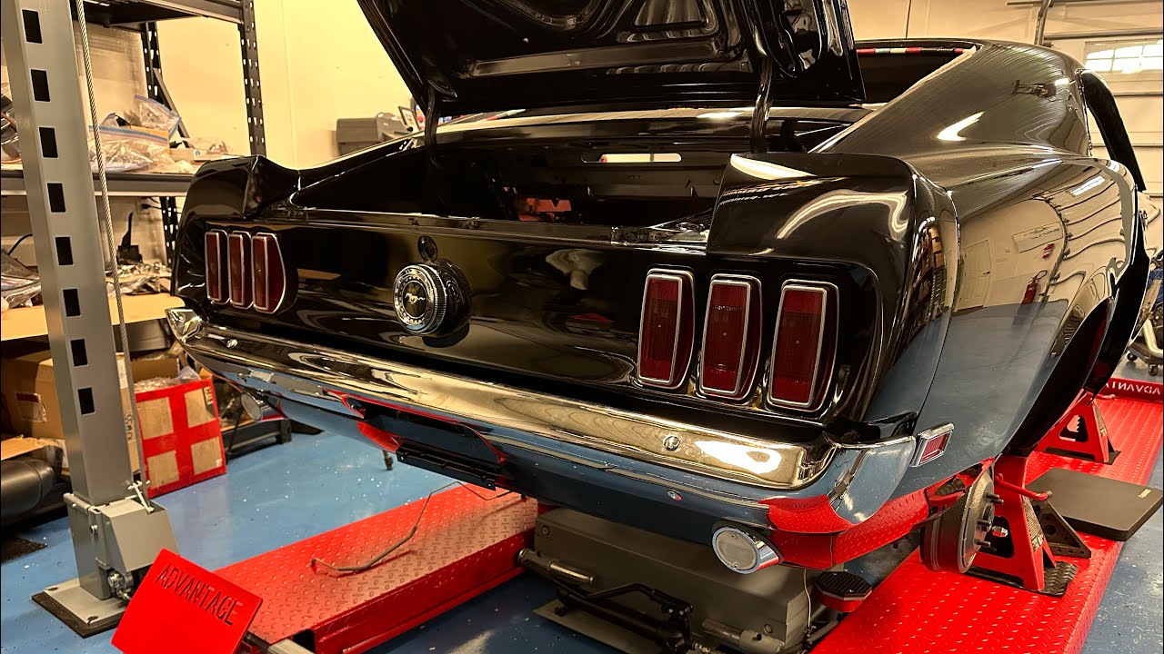 Сборка задней части Boss 429 1969!!