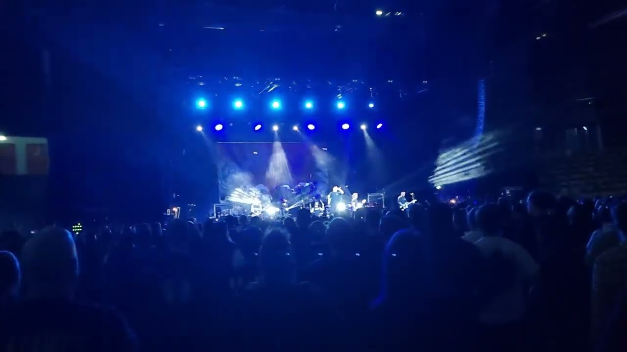 LANDMVRKS - Lost In A Wave Live Partille Arena Gothenburg