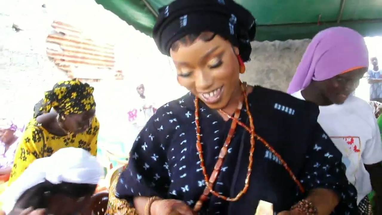 Tenue Traditionnelle Serere de Madame Mané  ( Satou Ndour  )