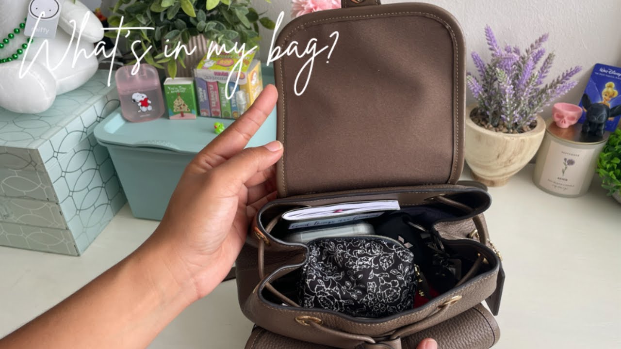 What's in My Bag? | Coach Hadley Backpack